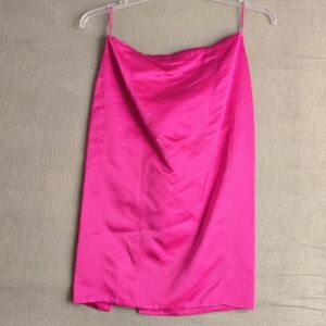 💗 GUCCI Pink Silk Pencil Skirt | Italian Designer Luxury | Size 40 | Stains